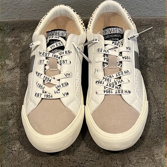 dina perforated sneaker vintage havana